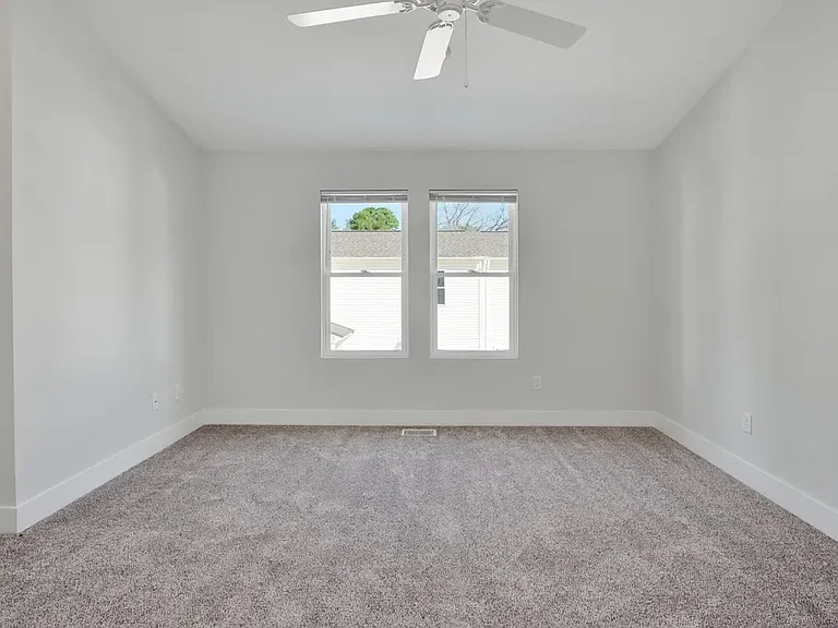 2866 Worth Dr — Photo 13