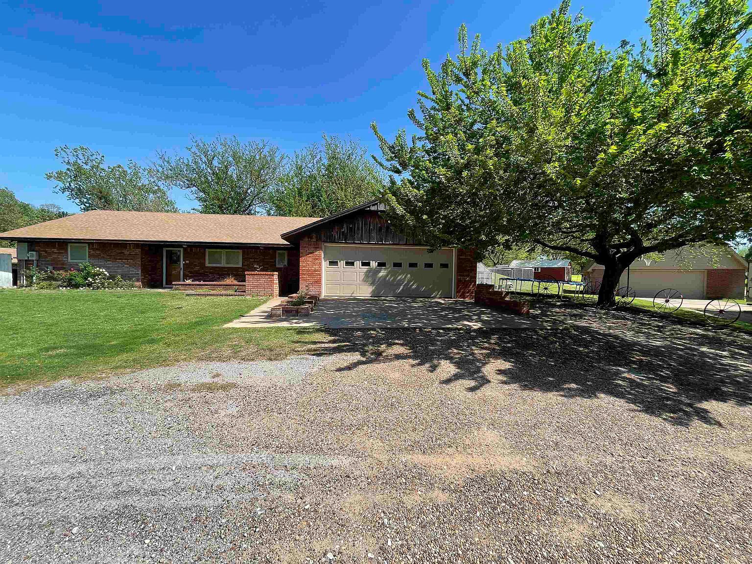 224 W Eagle Chief Dr, Cleo Springs, OK 73729 Zillow