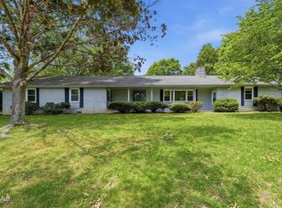 808 Chippendale Rd, Kingsport, TN 37660