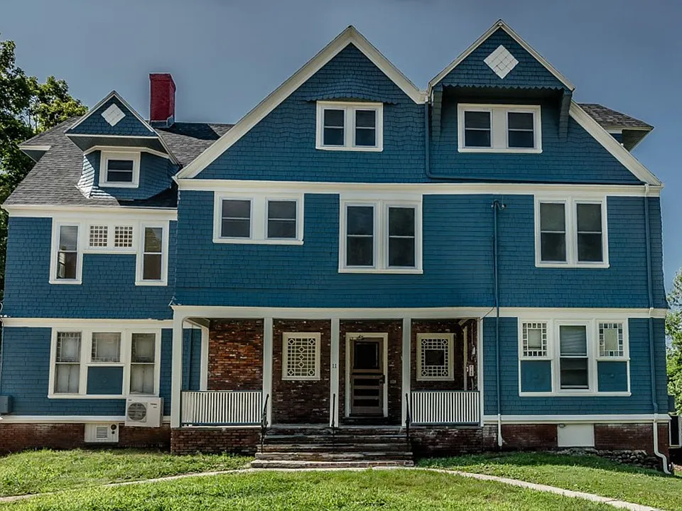 11 Park St