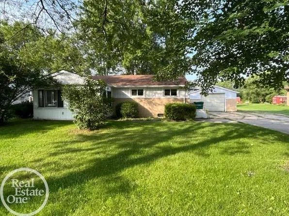 52287 Base St, New Baltimore, MI 48047