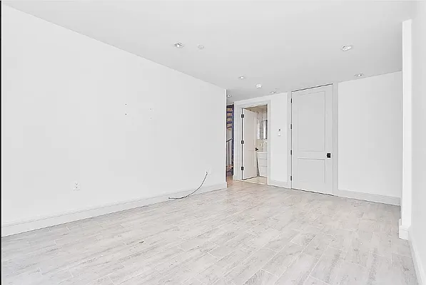 Rented by REAL New York | media 13