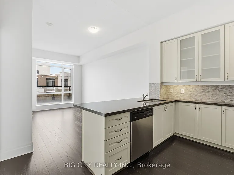 131 Upper Duke Cres #1005 — Photo 10