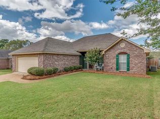 2012 Rolling Hill Dr, Brandon, MS 39042