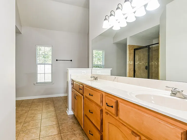 8873 Lezlarken Ln — Photo 11