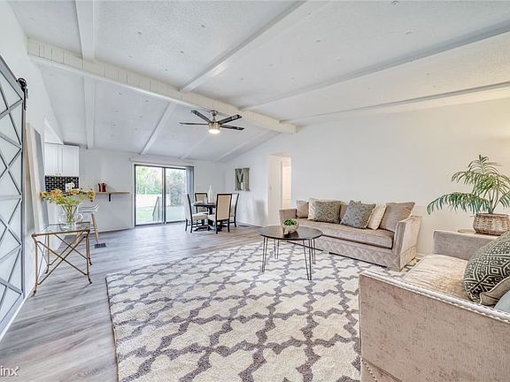 3rd image of 3229 Dew Ct