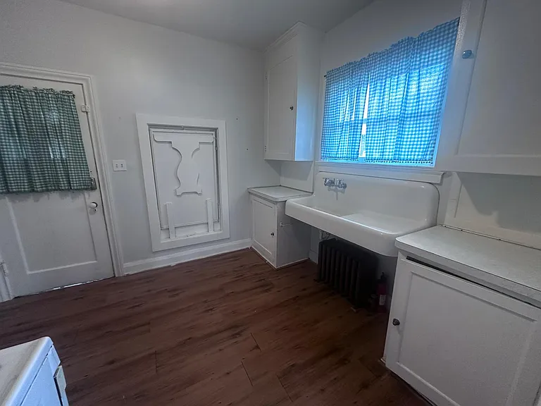 1325 Laclede Rd #2 — Photo 11