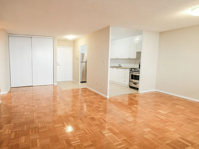 165 Barrington Ave — Photo 13