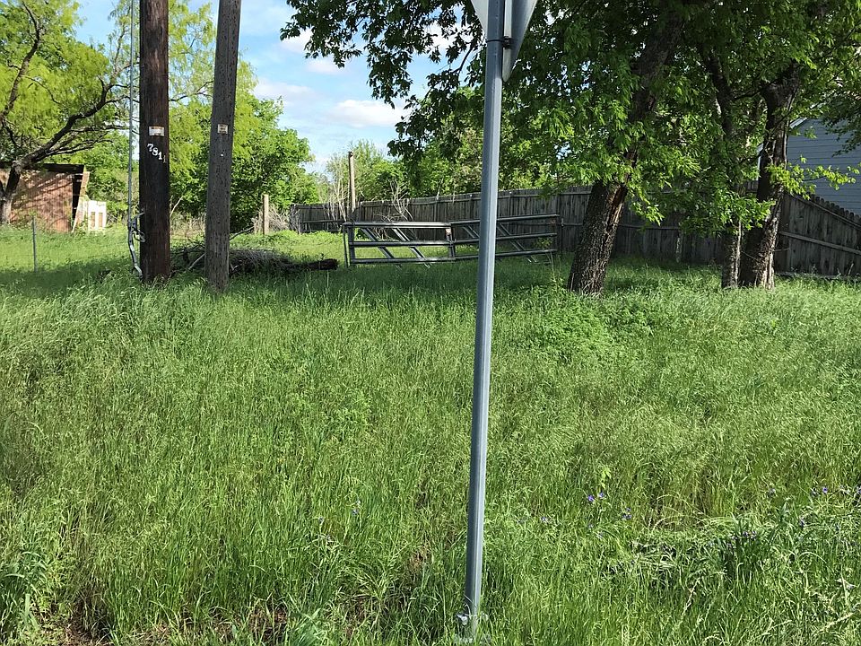 2nd image of 505 N 5th St