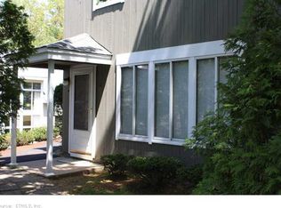12 Partridge Ct, Simsbury, CT 06070