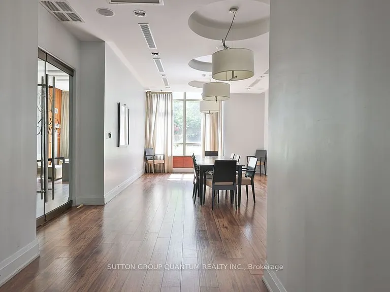 310 Burnhamthorpe Rd W #1602 — Photo 33