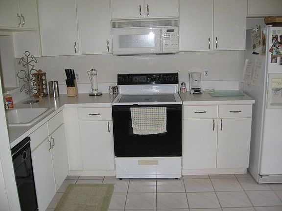 4th image of 130 SW 96th Ave #12-2