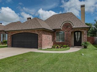 110 Braxton Dr, Youngsville, LA 70592