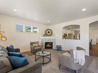 671 Meadow Ln, Sisters, OR 97759