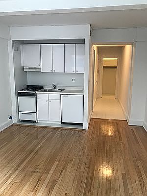 1st image of 150 E 39th St APT 907