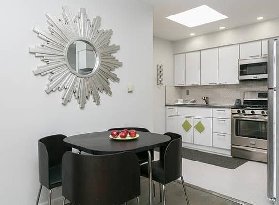 2nd image of 3151 42nd St APT 2R