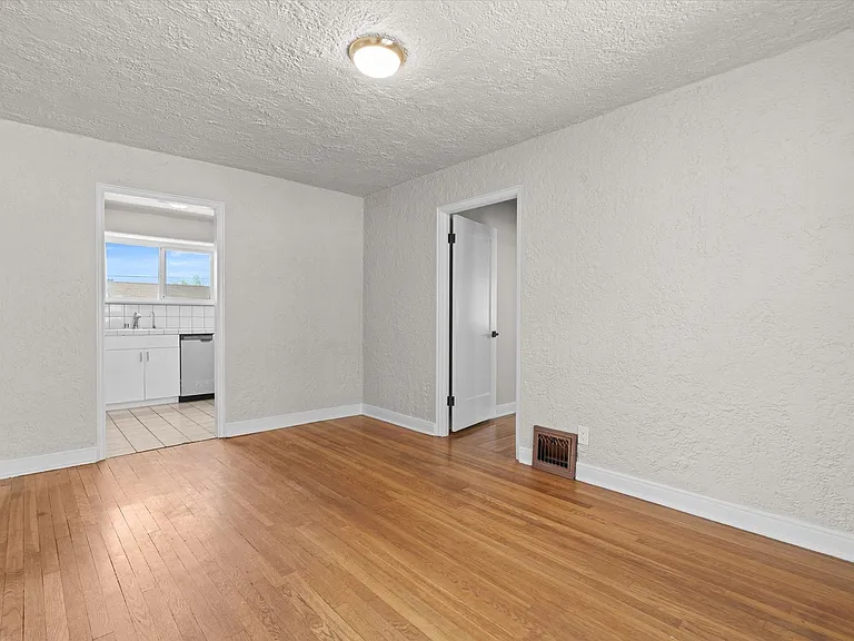 1117 Codel Way — Photo 13