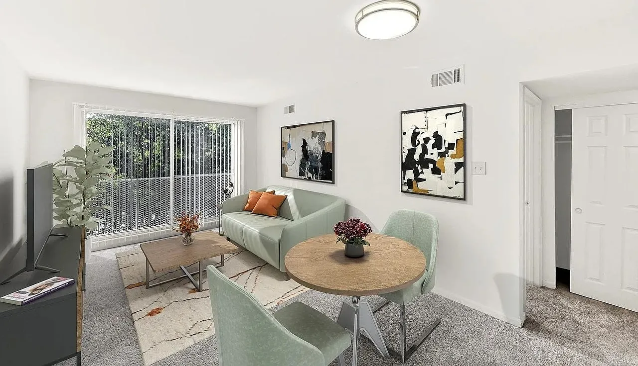 2 bed, 820 sqft, $2,143 — Photo 3