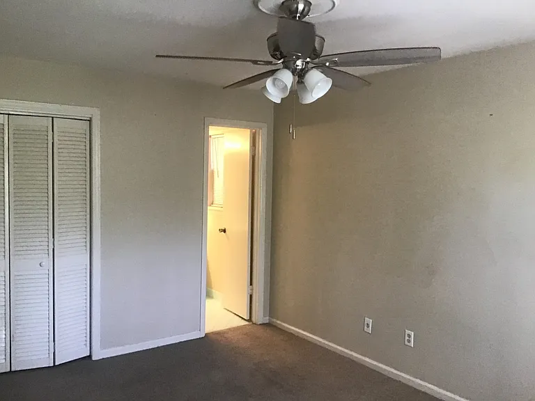 2080 Montreat Cir — Photo 14