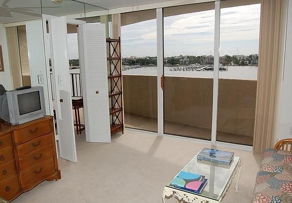 5th image of 1200 S Flagler Dr APT 801