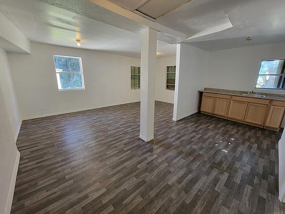 5th image of 1701 Woodward Dr #C