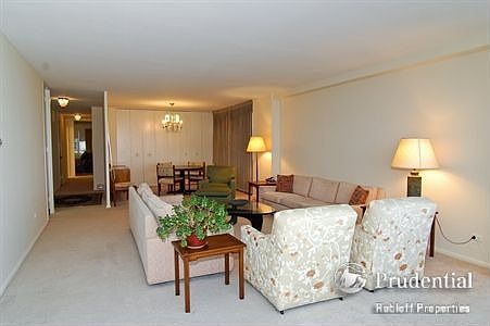 2nd image of 1440 N Lake Shore Dr APT 7H