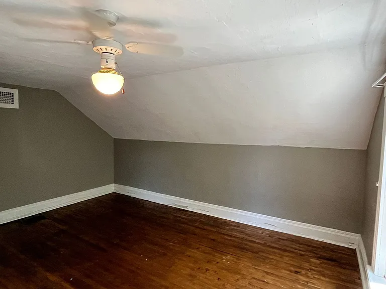 630 E Wausau Ave — Photo 16