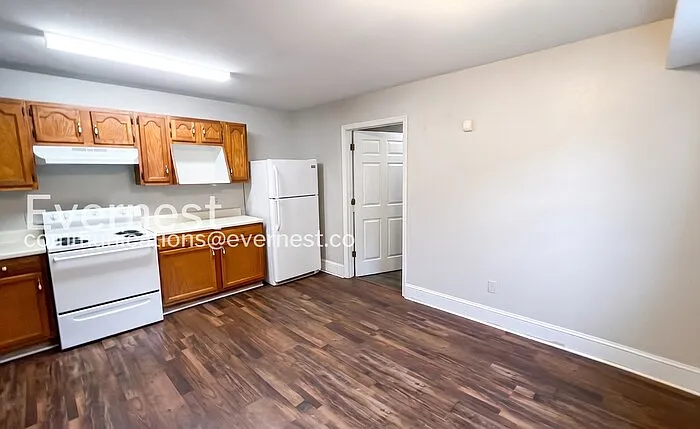1311 E 31st St #B — Photo 4