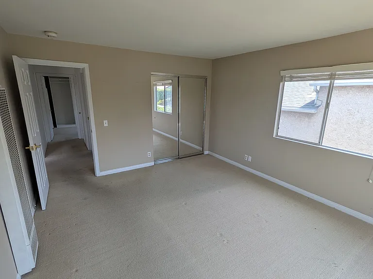 823 Maple St #1 — Photo 28