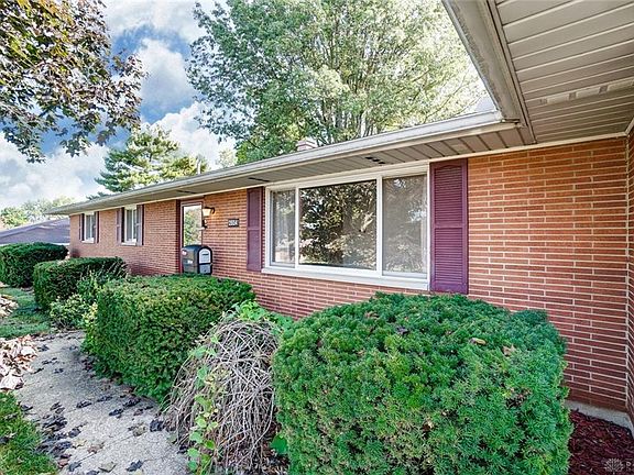 4th image of 2654 Camino Pl E