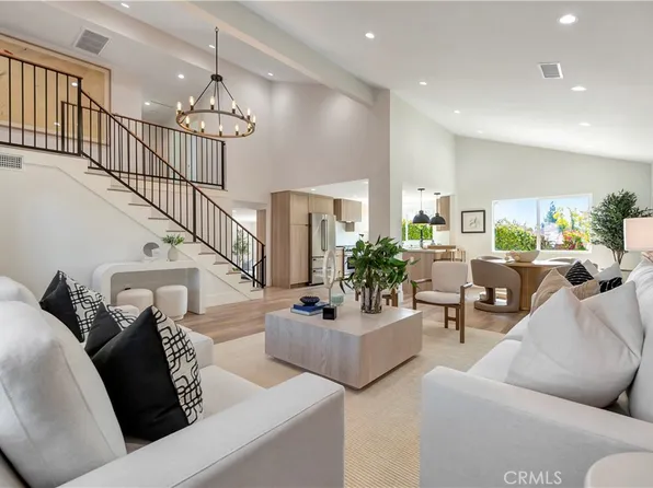3882 Blackthorn St, Irvine, CA 92606