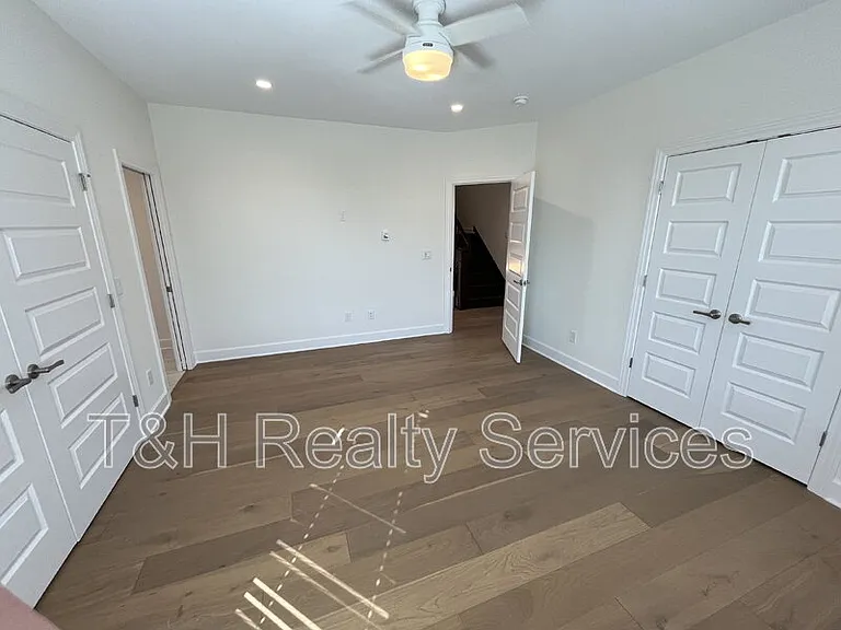 822 Union St — Photo 18