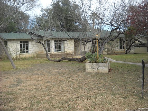 2nd image of 139 Shannon Lee Dr