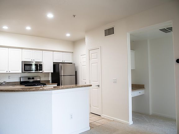 3rd image of 2560 Northside Dr APT 111