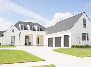 7073 Fleur De Lis, Zachary, LA 70791