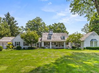 1106 Country Ln, Champaign, IL 61821