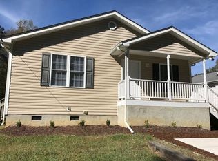 2707 Dearborn Dr, Durham, NC 27704