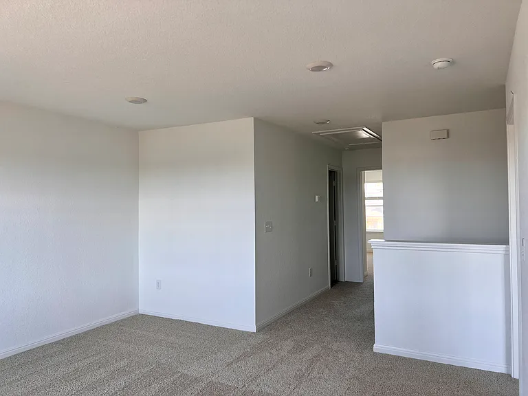220 Saide St — Photo 10