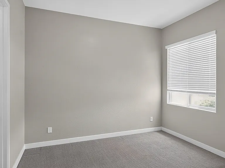 20846 S 226th Ct — Photo 4