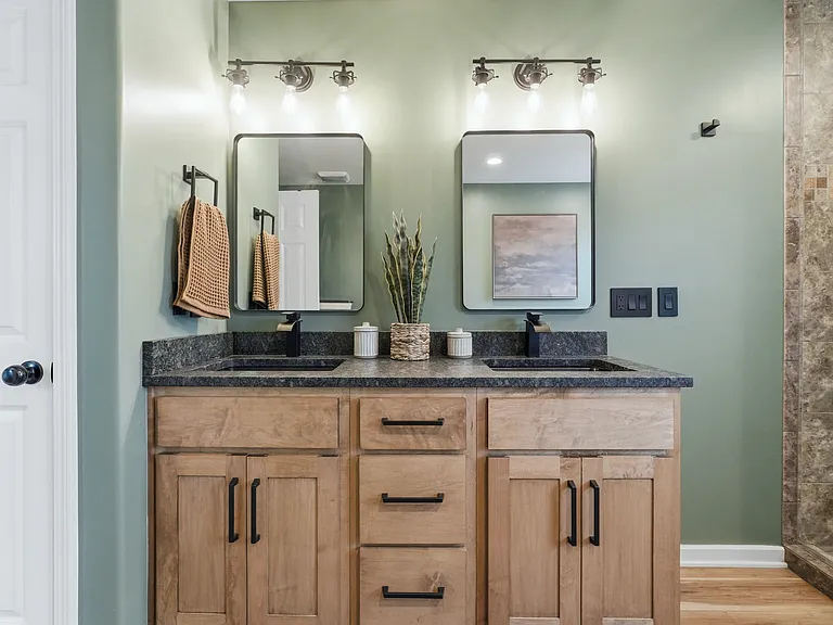 7621 Idlebrook Dr — Photo 20