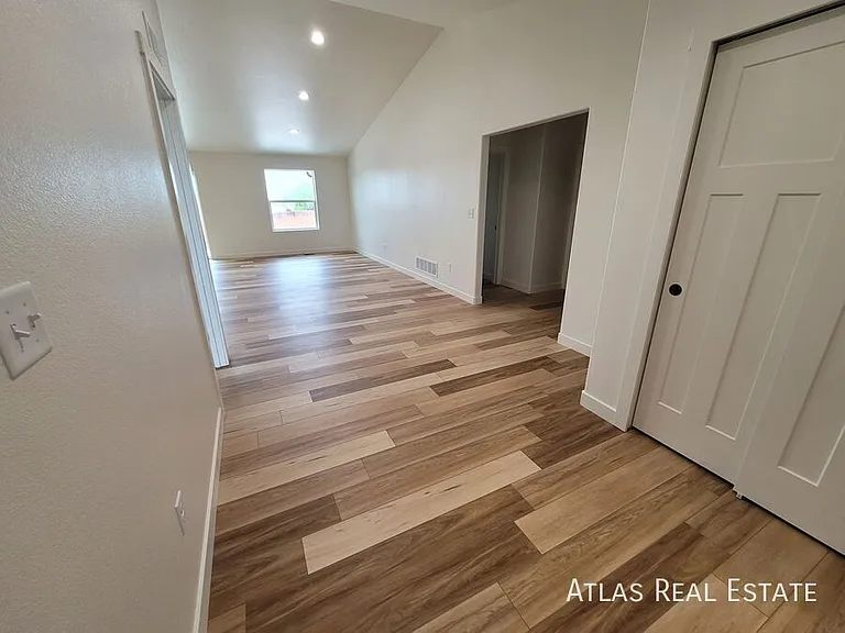 829 S Laurue Dr — Photo 5
