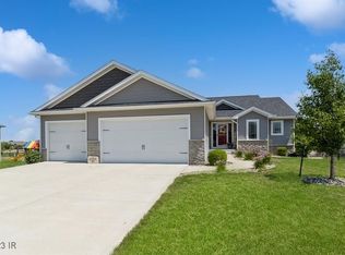 1501 NW Prairie Creek Dr, Grimes, IA 50111