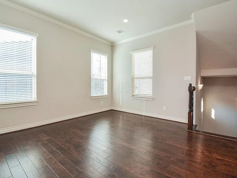 1610 Parker St — Photo 13