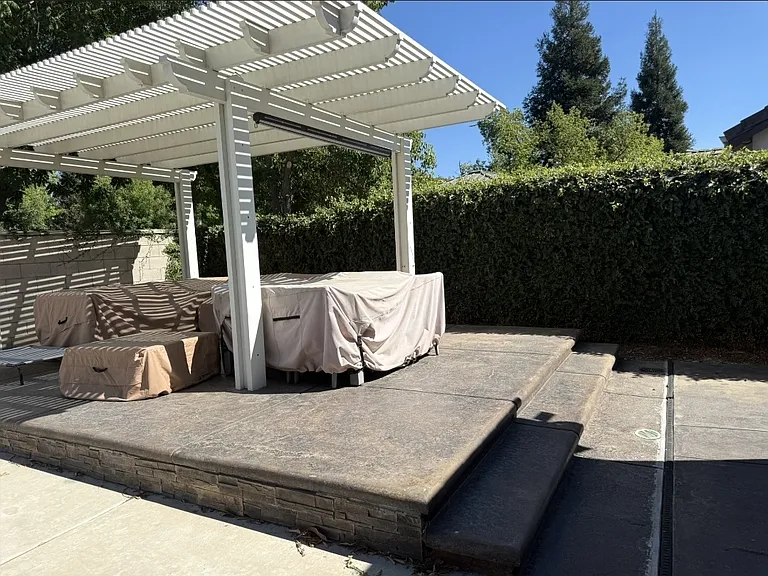 10856 N Bunkerhill Dr — Photo 22