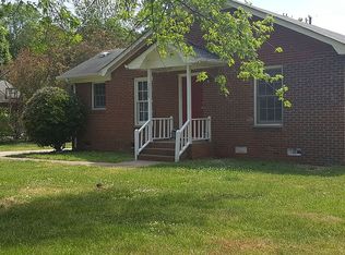 3200 Cross Winds Rd, Charlotte, NC 28227