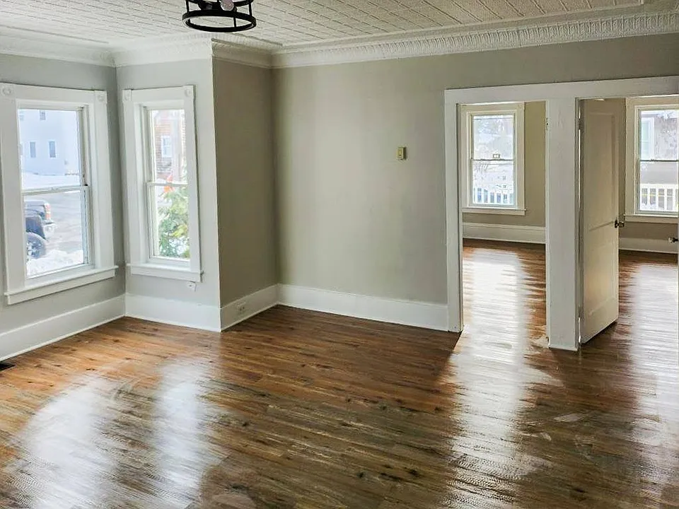 11 Fern St #1