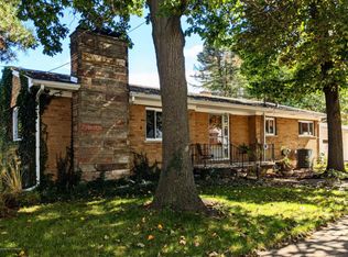 830 Newton St, Lansing, MI 48912
