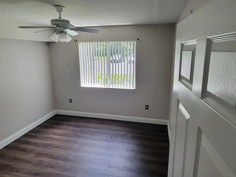 1590 S 42nd Cir #101 — Photo 9