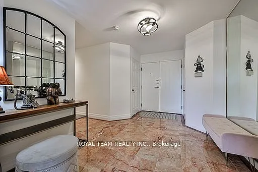 211 N Saint Patrick St S #Penthouse C-10 — Photo 10