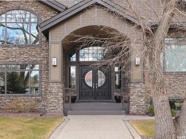 2727 McCALLUM AVENUE, Regina, SK S4S 0P8